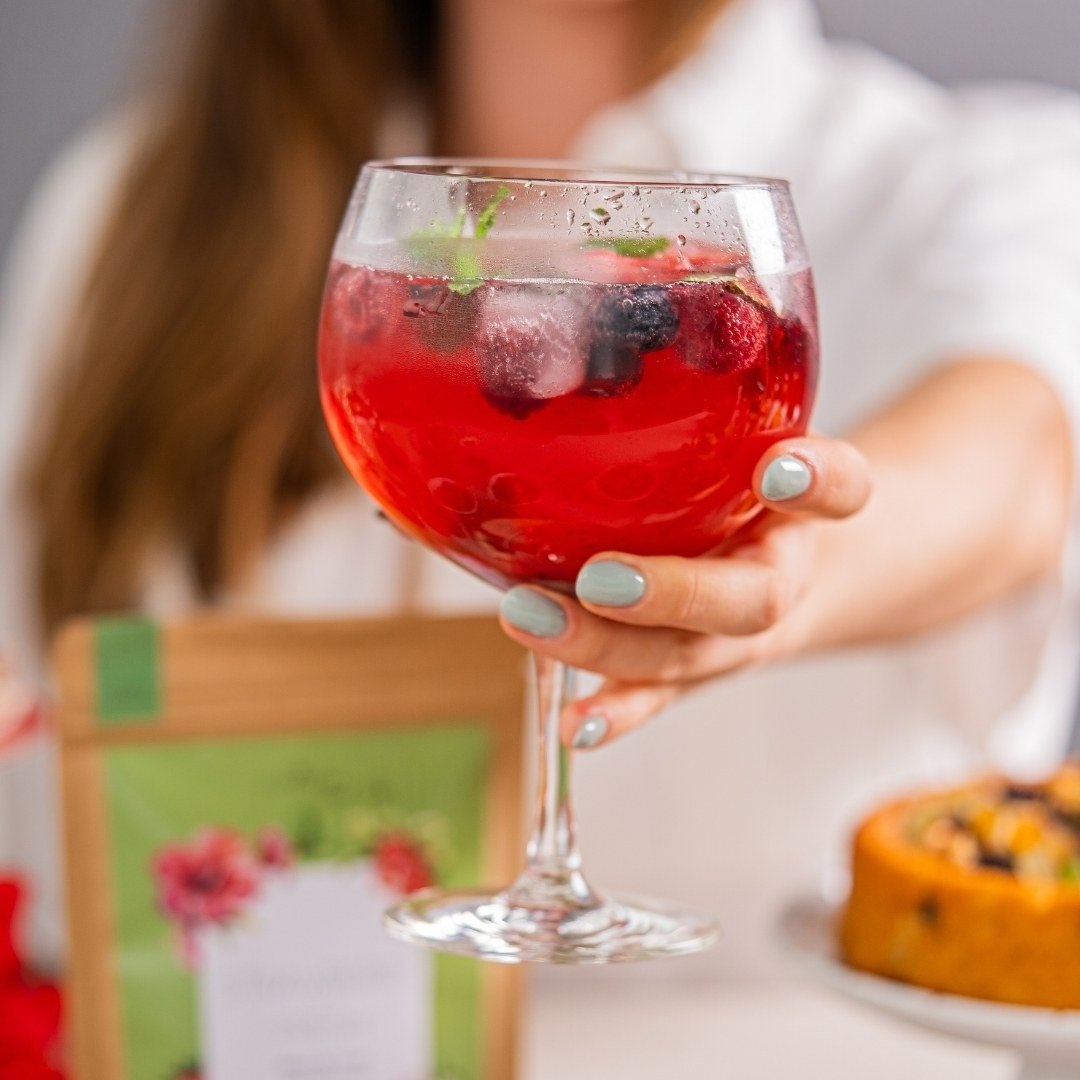 Iced Tea Strawberry Fresh de Frutas Vermelhas e Hortelã