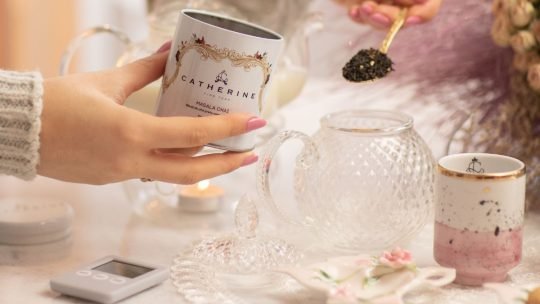 Preparo do Masala Chai Catherine Fine Teas