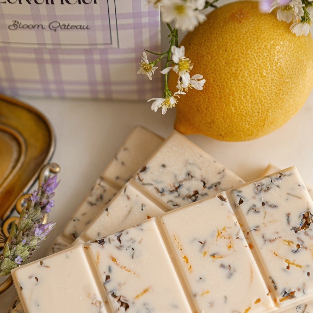 Chocolate lavanda Bloom Gateau