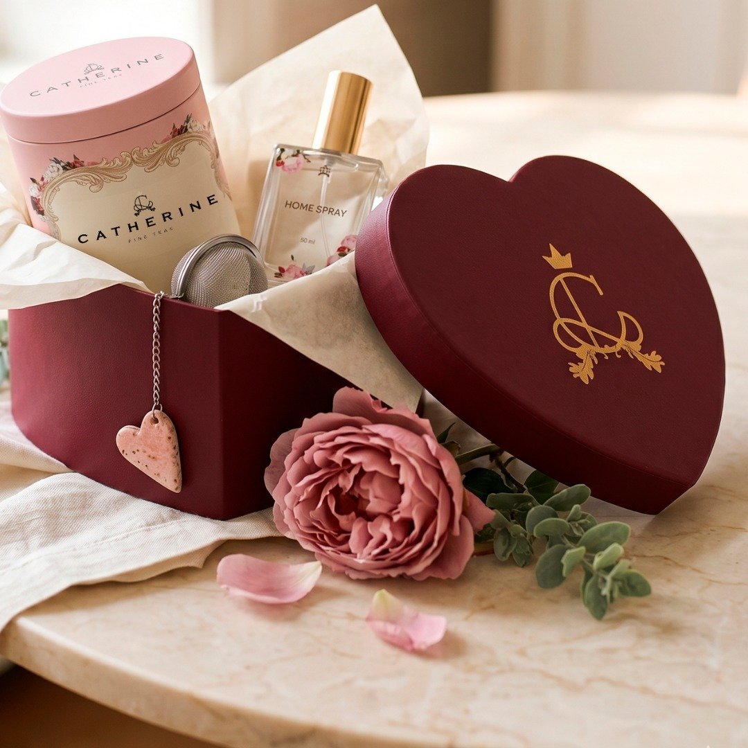 Gift Box Coração com Chá, infusor e Home Spray Catherine Fine Teas