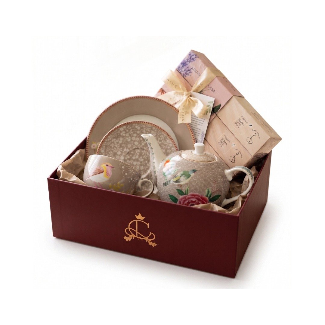 The Nest Gift Box jogo de cha caqui Catherine Pip Studio