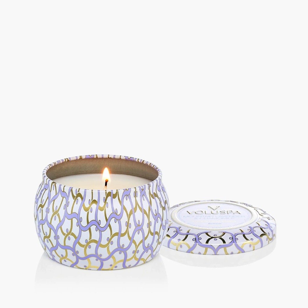 Mini Vela Voluspa Lata 25H Mountain Lavender e Chamomile
